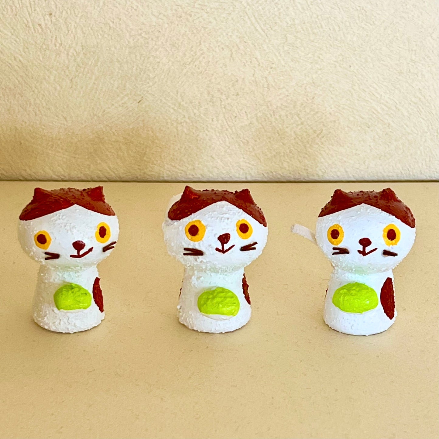 創作ミニこけし 白ネコちゃん(ずんだ餅)